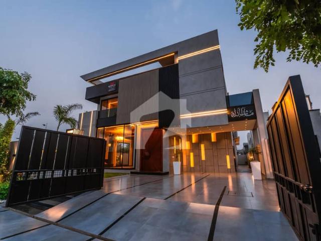1 kanal brand new ultra modren designer house for sale