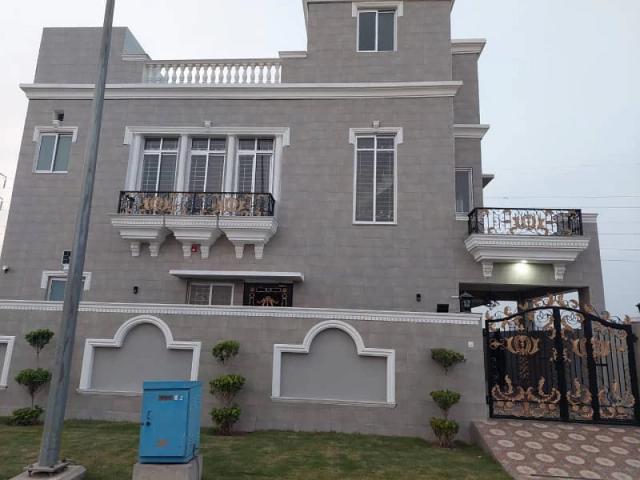 1 Kanal brand new upper portion Available for rent in Dha phase 6 lahore DHA Defence ID 88425
