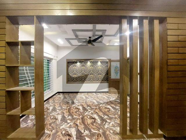 1 Kanal Brand New Upper Portion For Rent