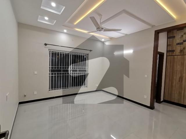1 Kanal Brand New Beautiful And Stylish House Up For Sale In Dha2 Islamabad. DHA Defence Phase 2