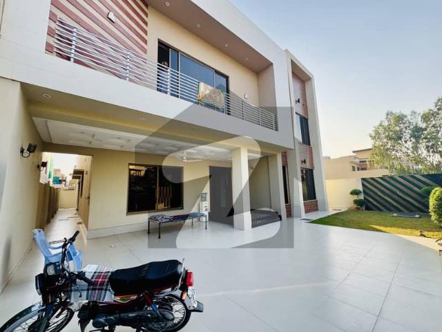 1 Kanal Brand New Bungalow For Sale In Valencia Town, Lahore
