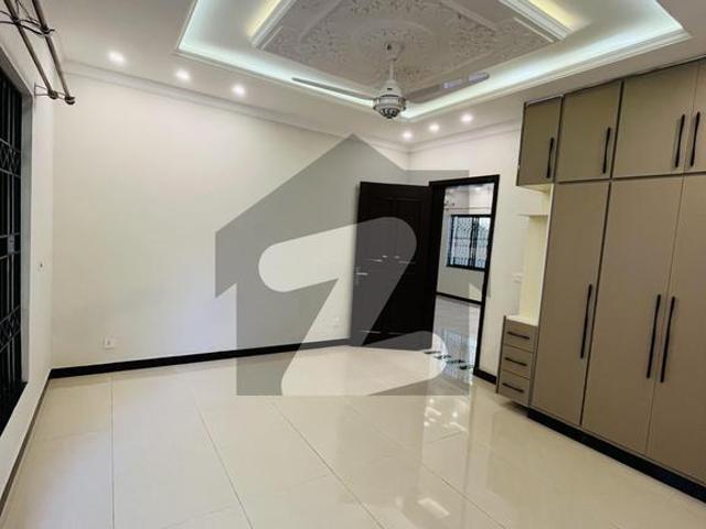 1 kanal brand new double storey house for sale Bani Gala