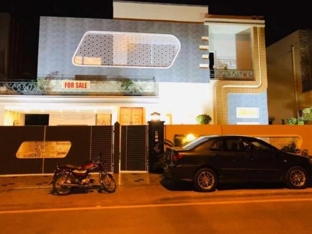 1 Kanal Brand New Executive Class Luxury Modern Bungalow for Sale Lahore Bahria Town ID 55563
