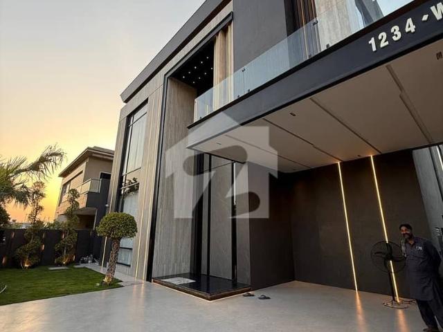 1 Kanal Brand New Furnished House For Sale