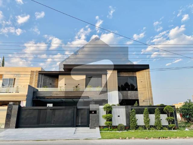 1 Kanal Brand New House Available For Sale On Main 60ft Road Facing