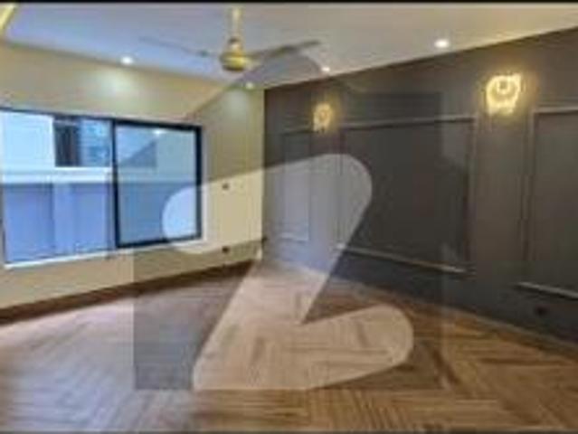 1 Kanal Brand New House Front Open Naval Anchorage