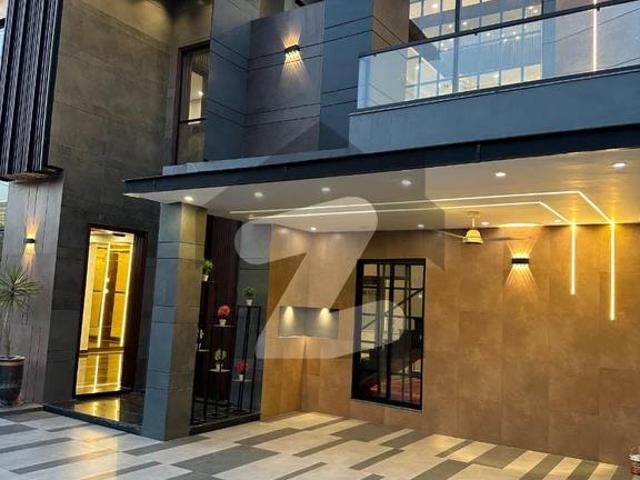 1 Kanal Brand New Luxury Ultra Modern Style Double Heighted Super Hot Location All Original Picture attached With Direct Owner Meeting For Sale in Valencia Housing Society