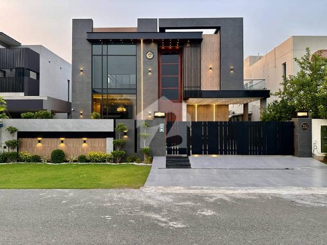 1 Kanal Brand New Modern Stunning House For Rent In DHA Phase 6, Lahore
