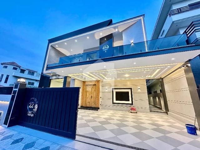 1 Kanal Brand New semi Furnished House For Sale