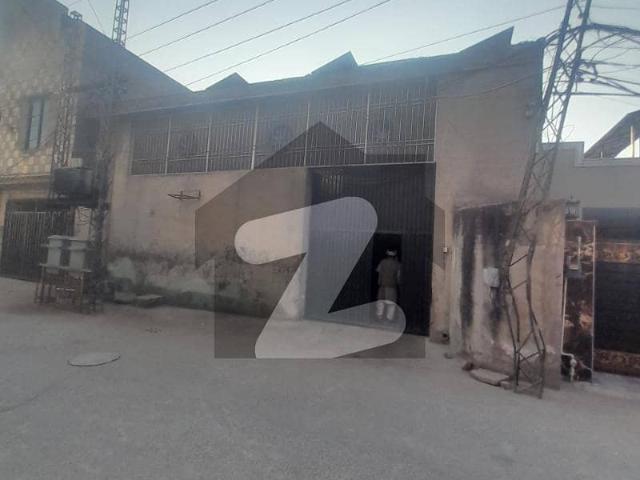 1 Kanal Commerical Wear House For Rent
