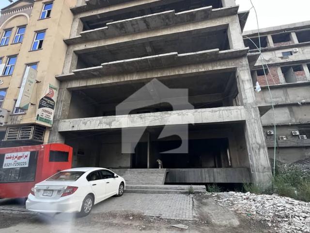 1 Kanal Commercial Plaza for Sale in Prime Kohinoor City Fully Rented | 14 Lac Monthly Income surrounding by well known brands
