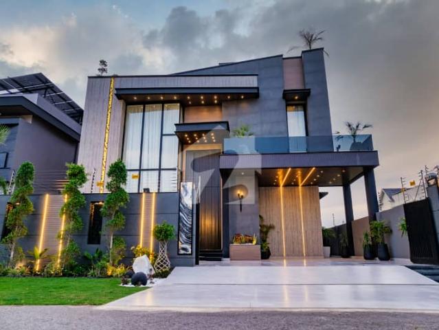 1 Kanal Contemporary Design Full Basement House Besides Park