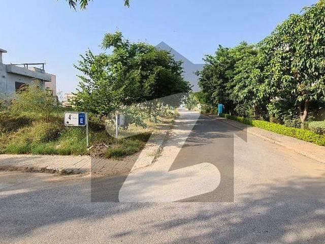 1 kanal Corner Category and South face level plot near to Masjid and Boulevard Sector H Dha2 Isb