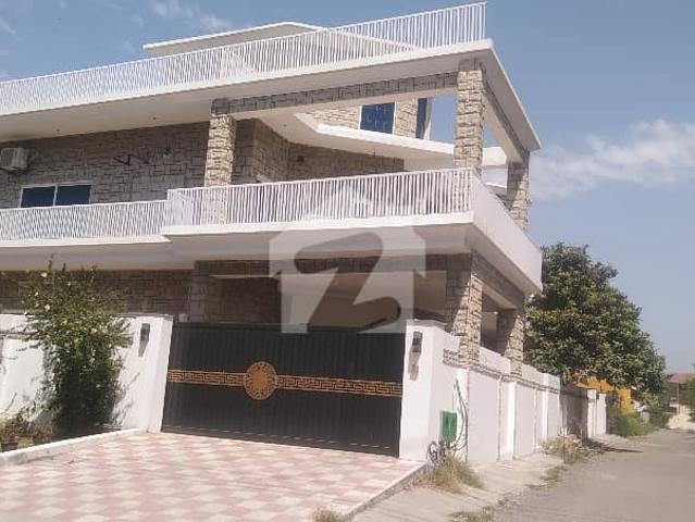 1 Kanal Corner House Available For Rent In I 8 Islamabad