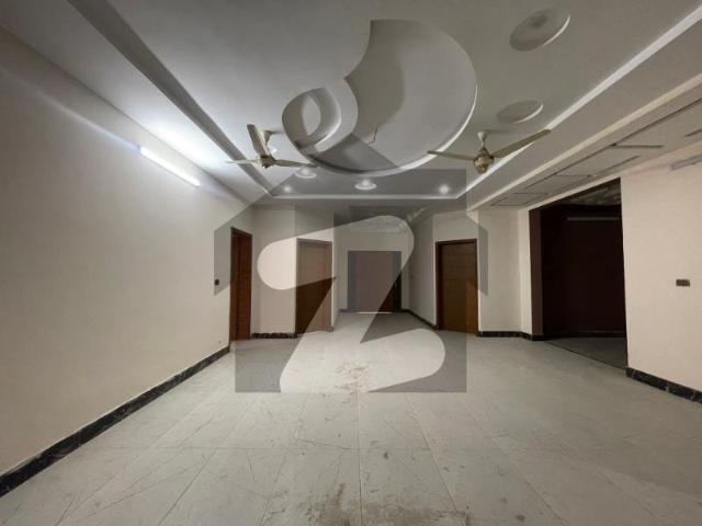1 Kanal Corner House For Sale MDA Co operative Housing Scheme