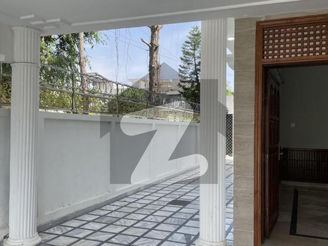 1 Kanal Corner House For Rent G 10/2