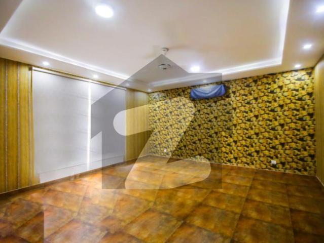 1 Kanal Corner House For Rent In DHA Phase 3 Facing Park DHA Phase 3
