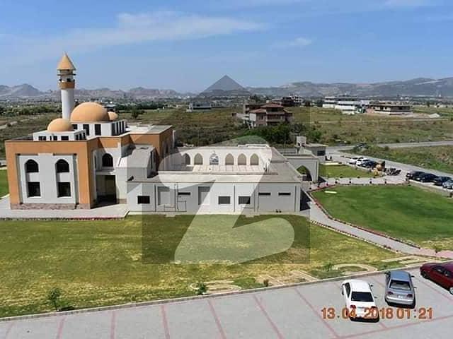 1 Kanal Corner Residential Plot Available. For Sale in Engineers Co operative Housing Society. ECHS D 18 Islamabad