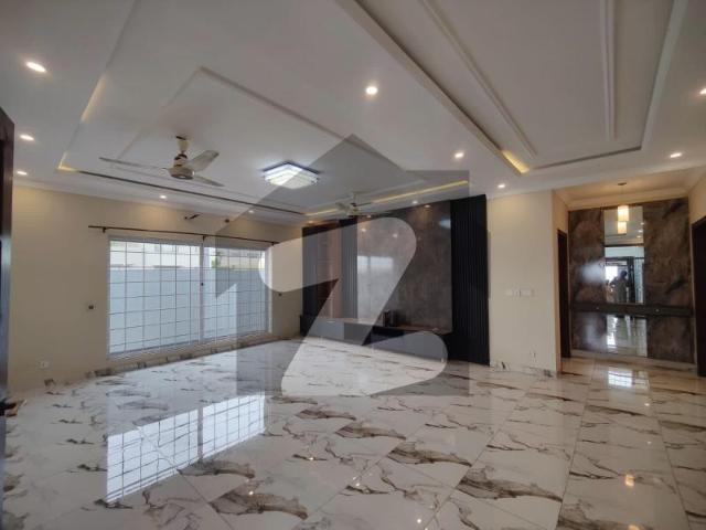 1 Kanal Designer House Available For Rent Bahria Town Phase 8