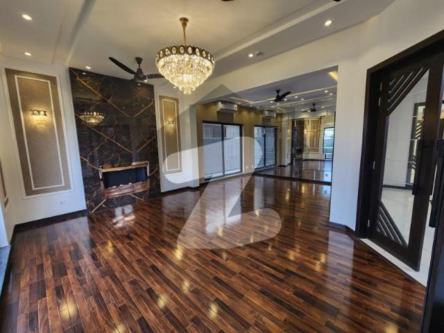 1 Kanal Designer House Available For Rent In DHA Phase 7