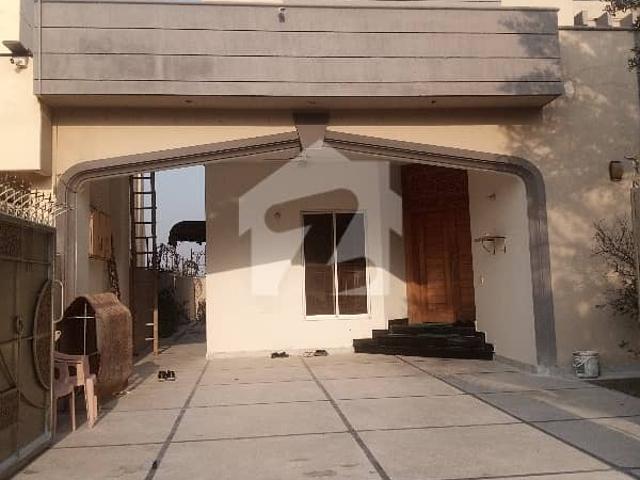 1 kanal double unit owner build graceful house for sale in phase 8 dha