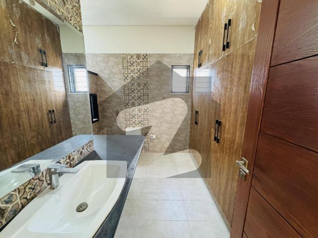 1 kanal double unit house for rent 15 kv solar install DHA Phase 7
