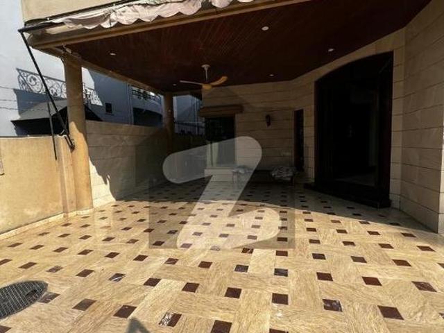 1 Kanal Double Unit House For Sale In DHA Phase 3