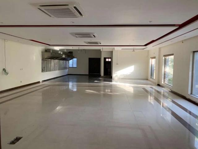 1 kanal double story commercial plaza available on rent in johar town Lahore Johar Town ID 67188