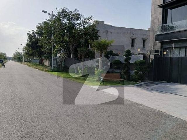 1 Kanal Excellent Location Plot For Sale In Dha Phase 6 Back Of Main 120fet Road, Near To Raya