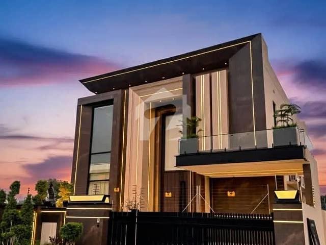 1 kanal eye catching superb luxury bungalow for sale on top location
