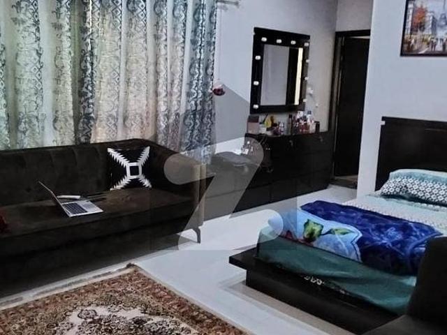 1 Kanal Elegant And Fully Maintained Super Hot Located Bungalow Is Available For Sale In The Best Block Of DHA Lahore