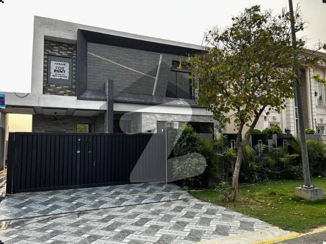 1 kanal elegant and fully maintained super hot located bungalow is available in the best block of dha lahore