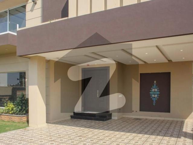 1 kanal elegant old bungalow on back of main 150 ft road with basement is available in the best block of dha lahore. DHA Phase 5 Block A