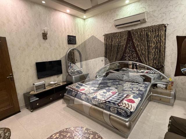 1 kanal elegent and fully maintained super hot luxurious house allama iqbal town raza block