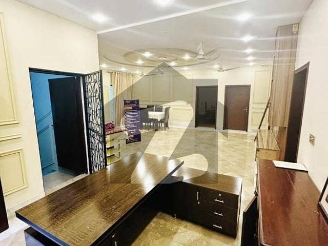 1 Kanal Fully Furnished Upper Portion for Rent in Model Town D Block