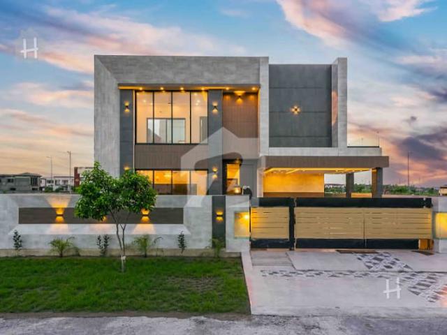 1 Kanal Fully Furnished Full Basement Ultra Modern Double Height Lobby Bungalow For Sale