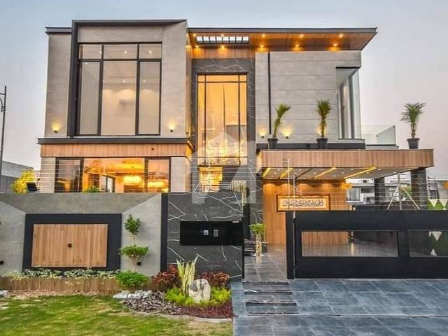 1 Kanal Fully Furnished House Available On Rent In DHA Phase 5