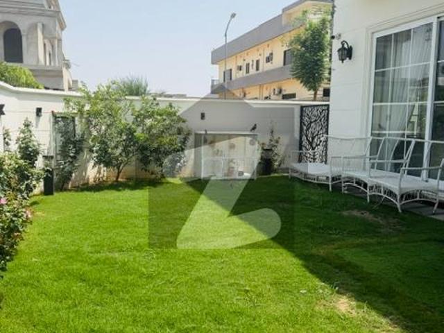 1 Kanal Fully Furnished House, Back To Main Boulevard, Corner, 50 Ft Wide Street, Sunface, Block C Topcity 1 Top City 1 Block C