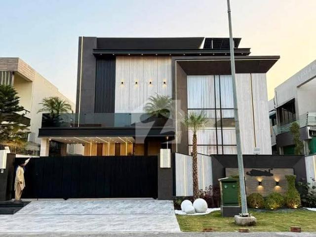 1 Kanal Fully Furnished Luxury House With Modern Amenities, High Quality Interiors And A Comfortable Lifestyle