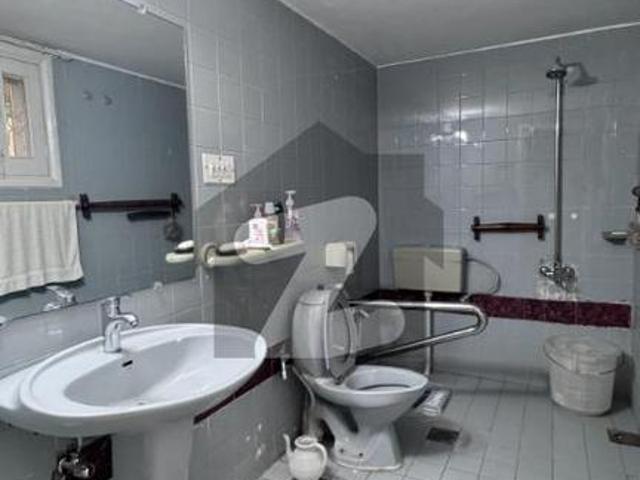 1 Kanal Fully Furnished Park Facing House for Sale in Defence Officers Colony, Khyber Road Peshawar