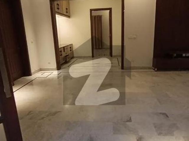 1 Kanal Full House Available For Rent In Main Cantt