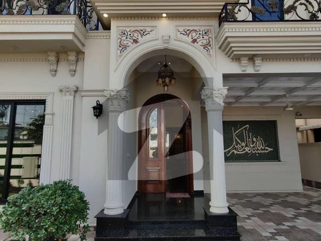 1 kanal full house available for rent in central park lahore