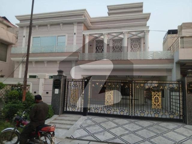 1 Kanal Full House For Rent With Basement