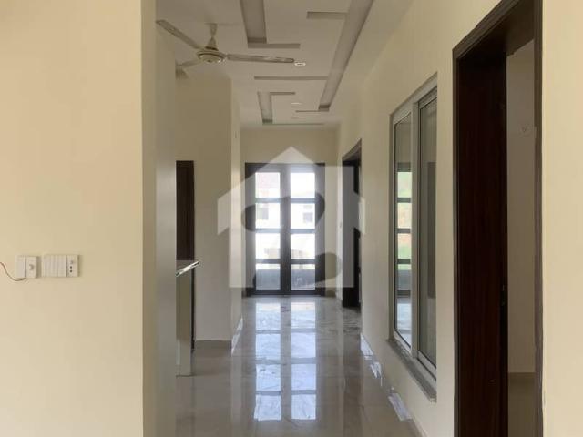 1 Kanal Full House Is Available For Rent