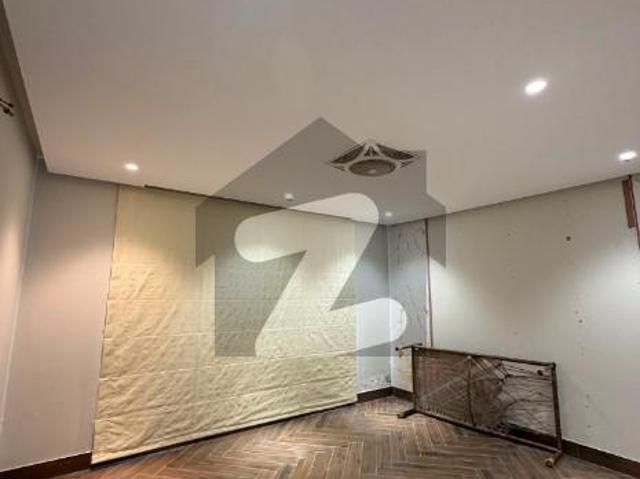 10 Marla Complete House Available For Rent On Prime Location And Reasonable Price Bahria Enclave