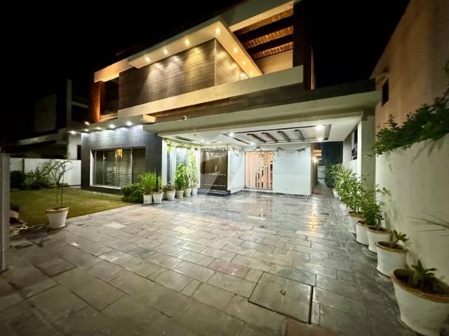1 Kanal Furnished Elegant Designer Bungalow Phase 4