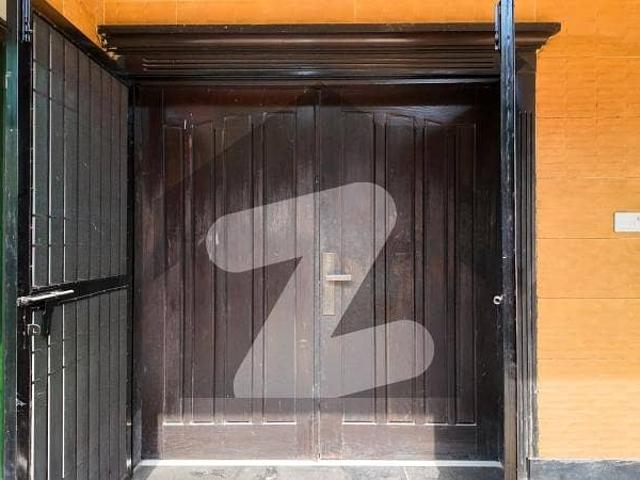 1 Kanal Facing Park House Is Available For Sale In PAF Falcon Complex Gulberg 3 Lahore