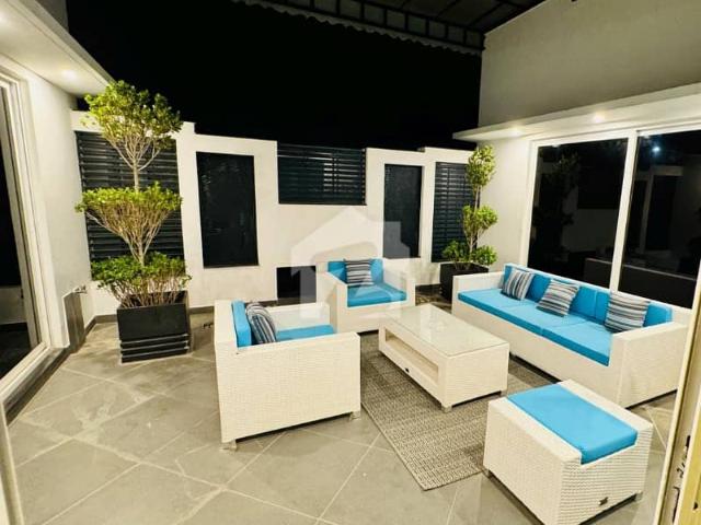 1 Kanal Galleria Design Full Furnished Customized House Like Adriana Lima