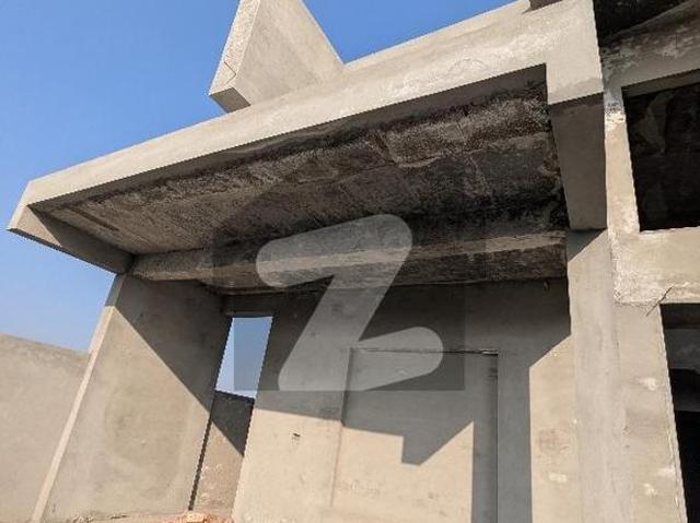 1 Kanal Gray Structure Near Park Available For Sale DHA Phase 1 Sector H