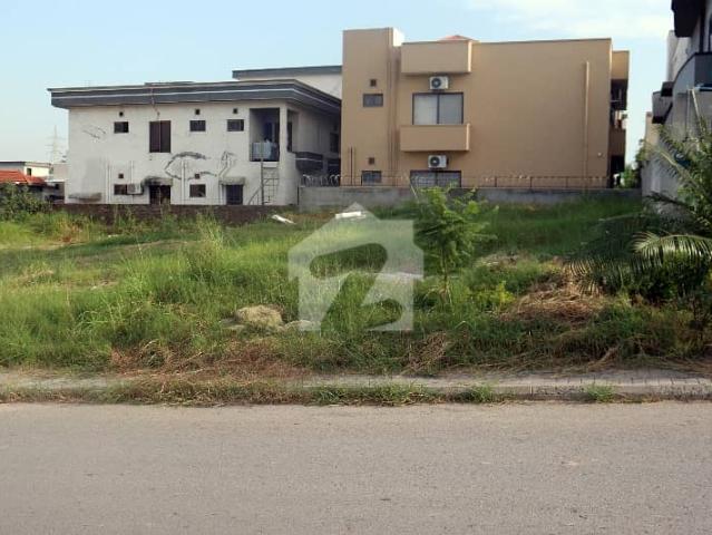 1 kanal Height Location Level Plot sale in Dha Phase 5 Islamabad